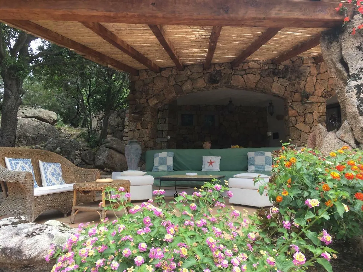 Hideaway Costa Smeralda Villa Baja Sardinia 0*,  Italia